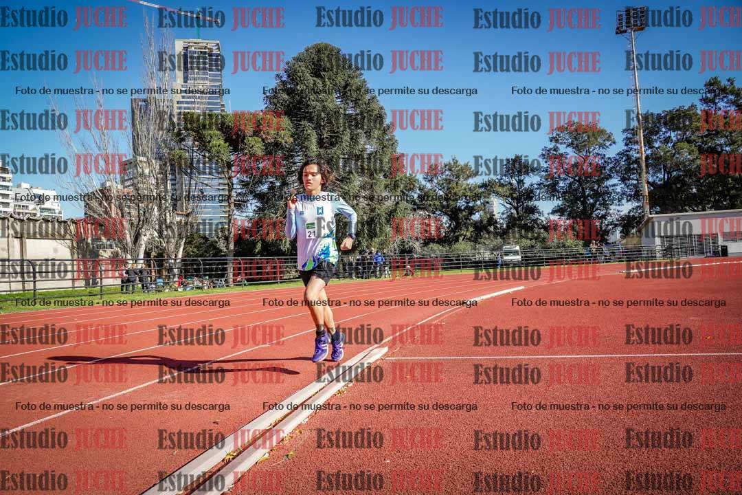Fotos de los 2400 m llanos de varones