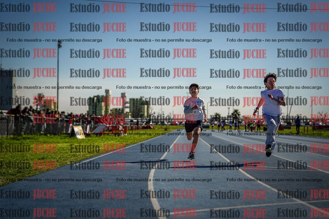 Fotos de los 80 m llanos de varones - U14