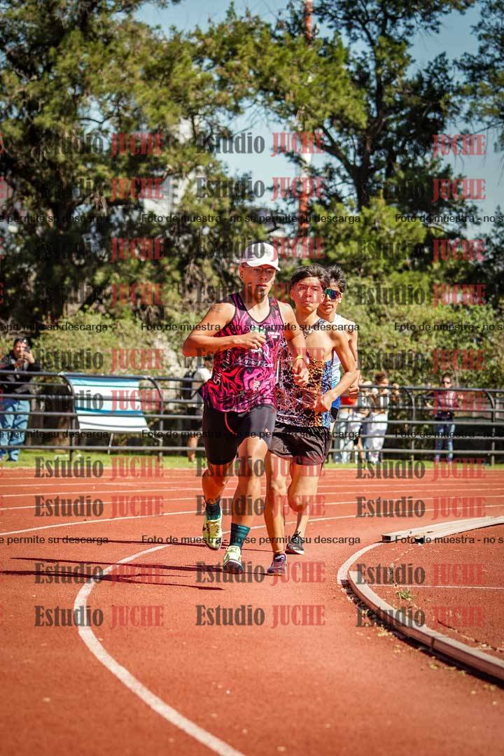 Fotos de los 2400 m de varones