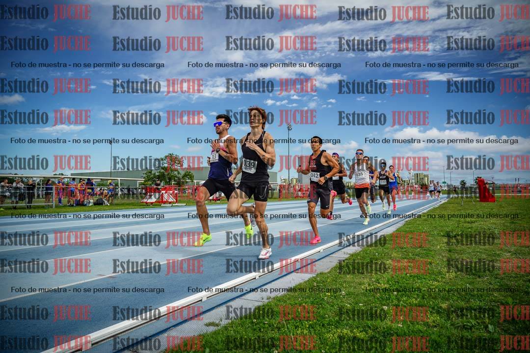 Fotos de los 1000 m llanos de varones