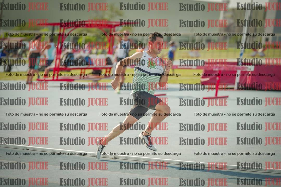 Fotos de los 400 m llanos de varones