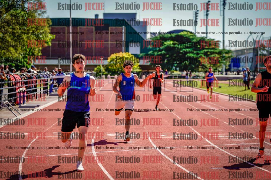 Fotos de los 400 m con vallas de varones