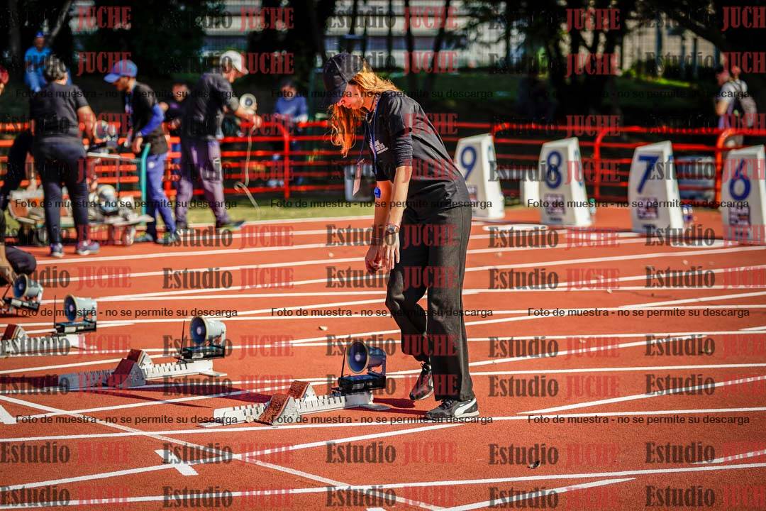 Fotos de algunos extras y podios del día 1