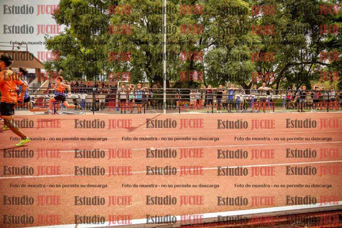 Fotos de los 100 m llanos de varones