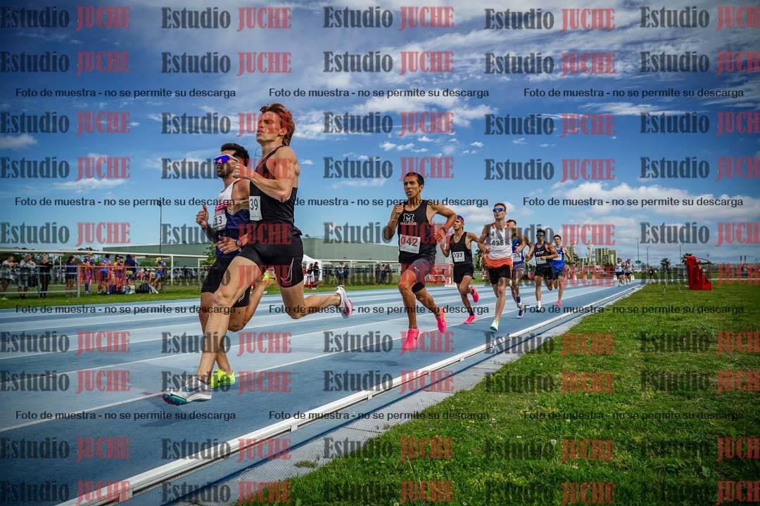 Fotos de los 1000 m llanos de varones