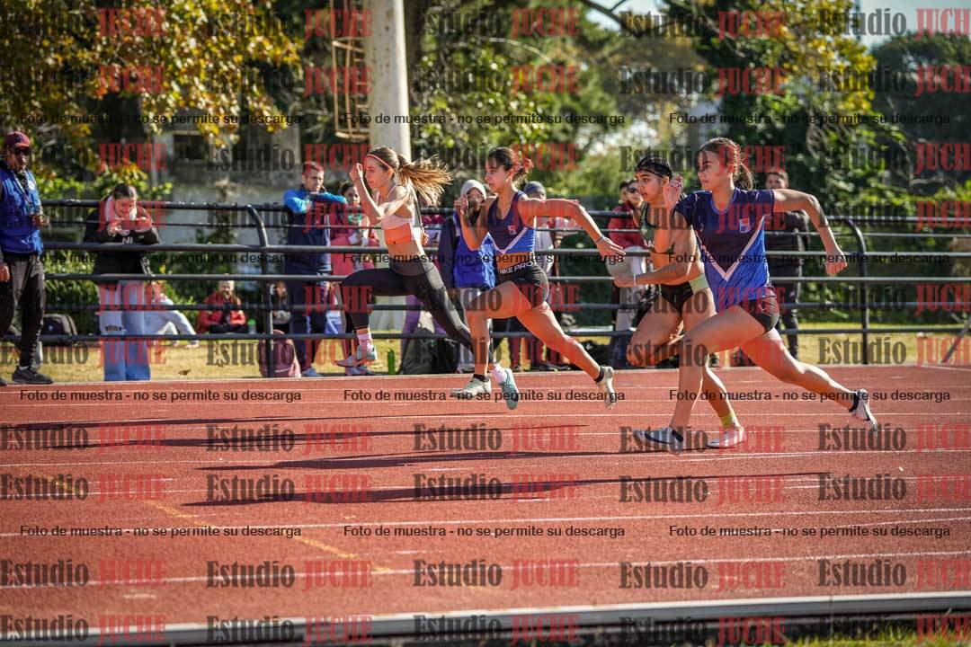 Fotos de los 100 m con vallas de mujeres