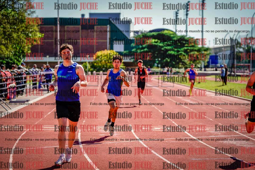 Fotos de los 400 m con vallas de varones