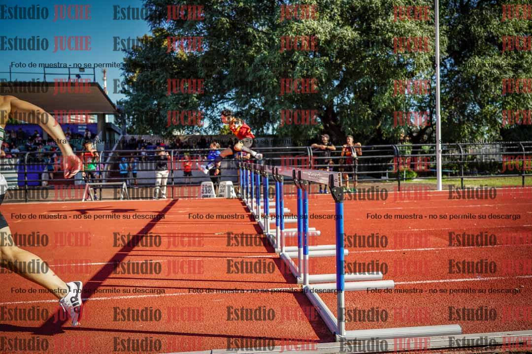 Fotos de los 400 m con vallas de varones