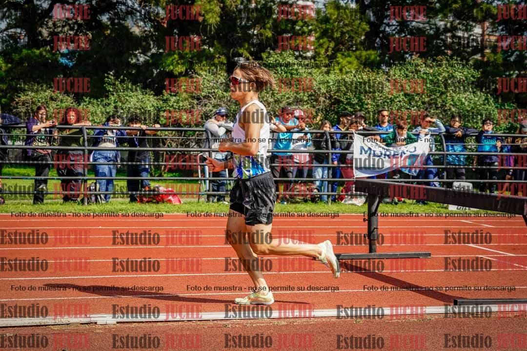 Fotos de los 1500 m con obstáculos de varones