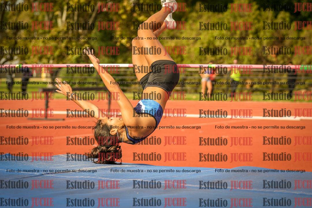 Fotos del salto en alto de mujeres - combinadas 2