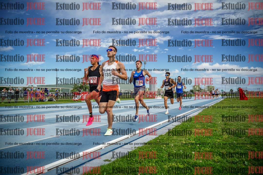 Fotos de los 1000 m llanos de varones