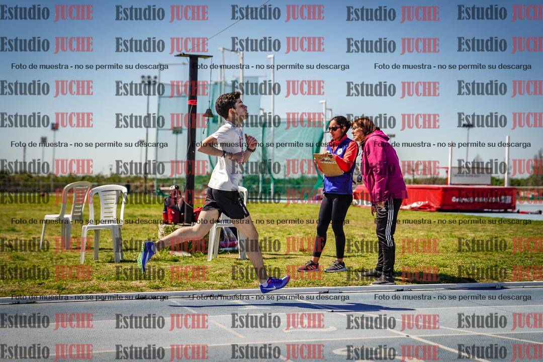 Fotos de los 600 m llanos de varones