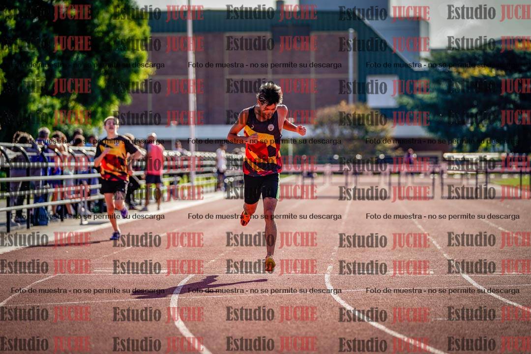 Fotos de los 400 m con vallas de varones