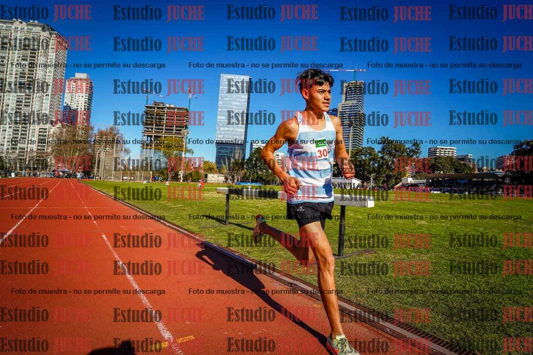 Fotos de los 2400 m llanos de varones