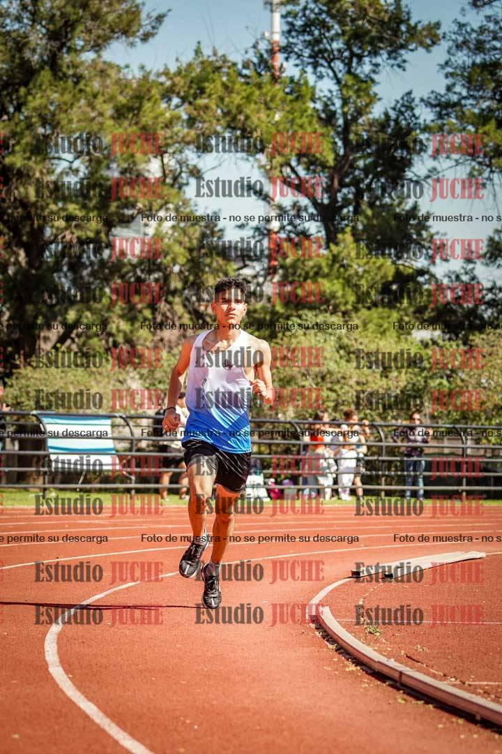 Fotos de los 2400 m de varones