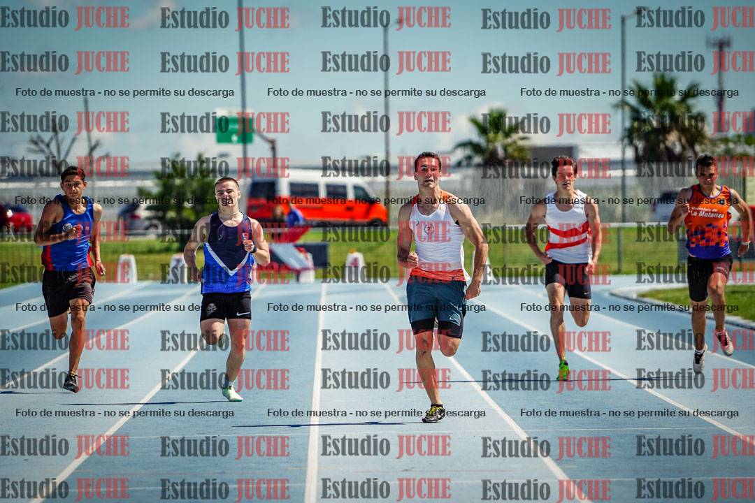 Fotos de los 200 m llanos de varones