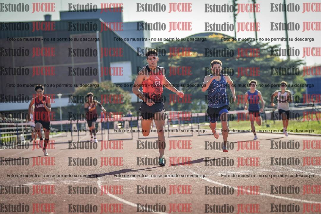 Fotos de los 400 m con vallas de varones