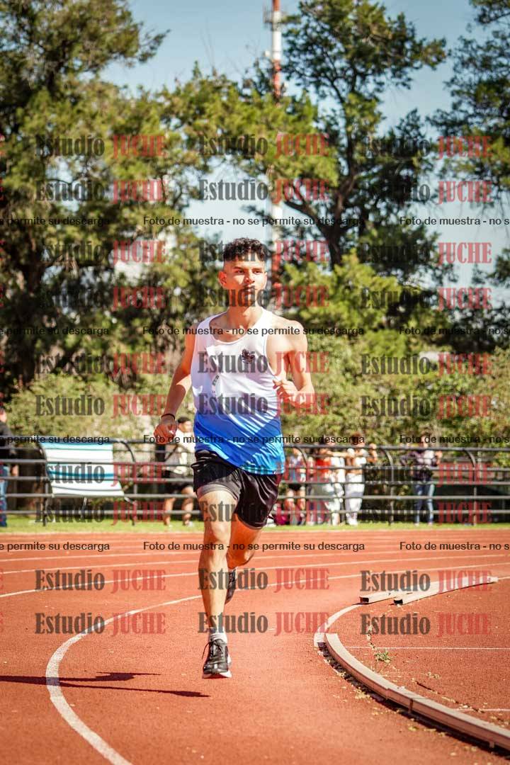 Fotos de los 2400 m de varones