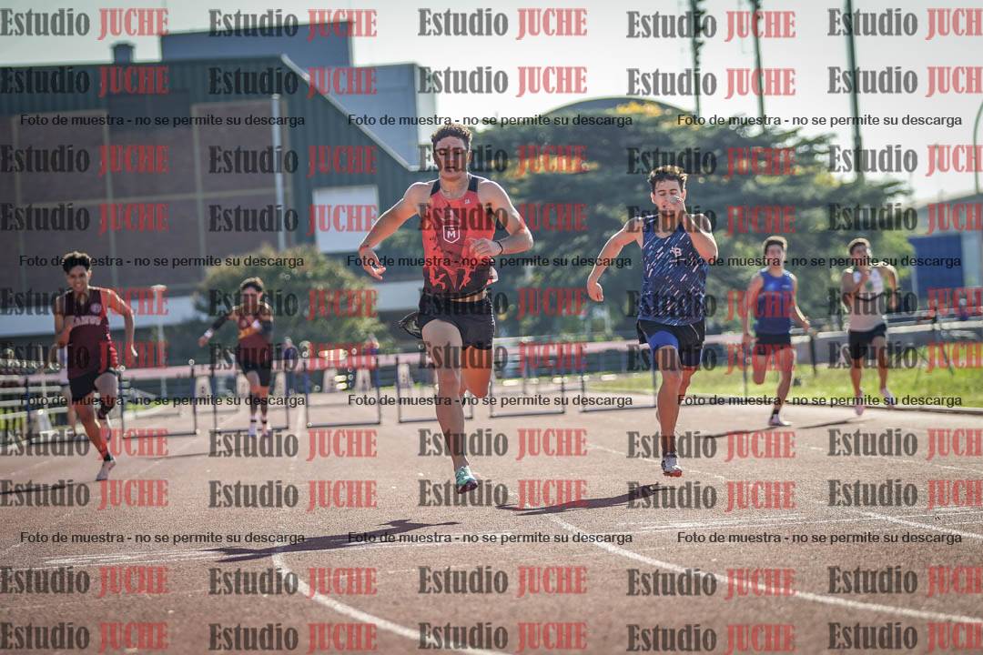Fotos de los 400 m con vallas de varones