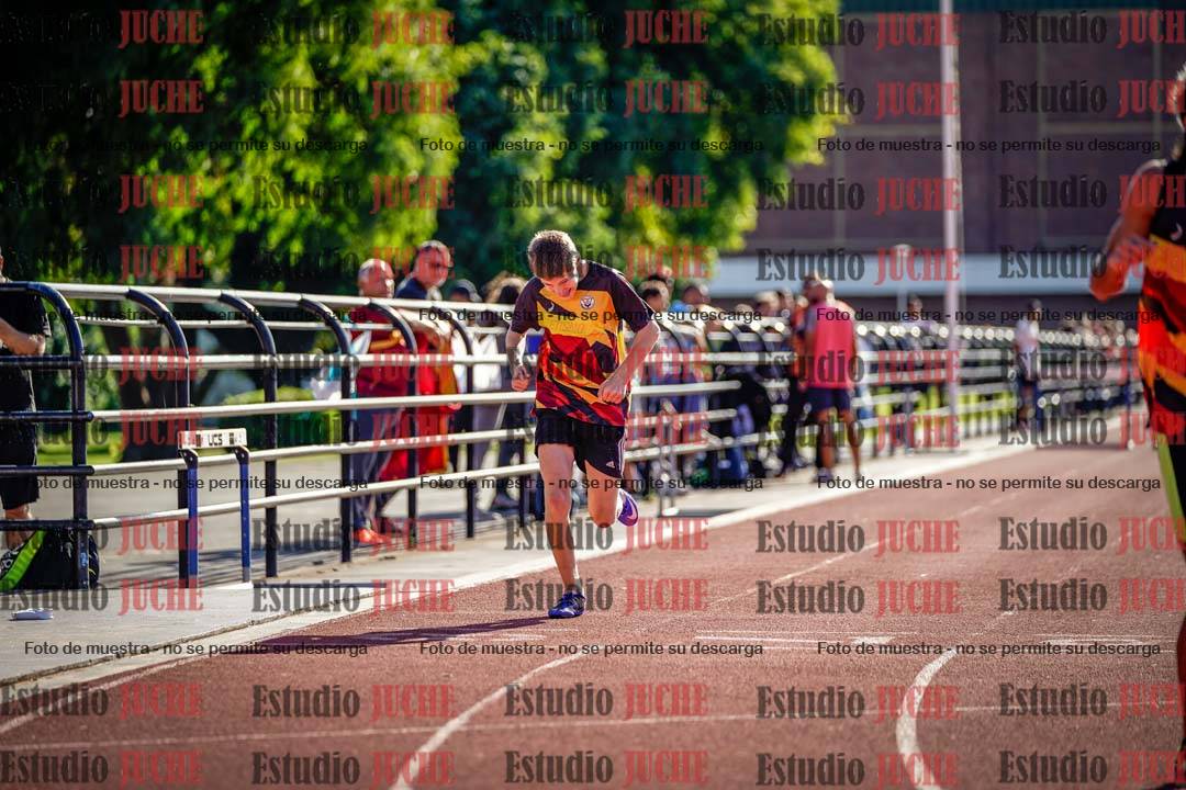 Fotos de los 400 m con vallas de varones