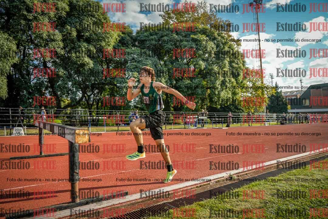 Fotos de los 2000 m con obstáculos de varones