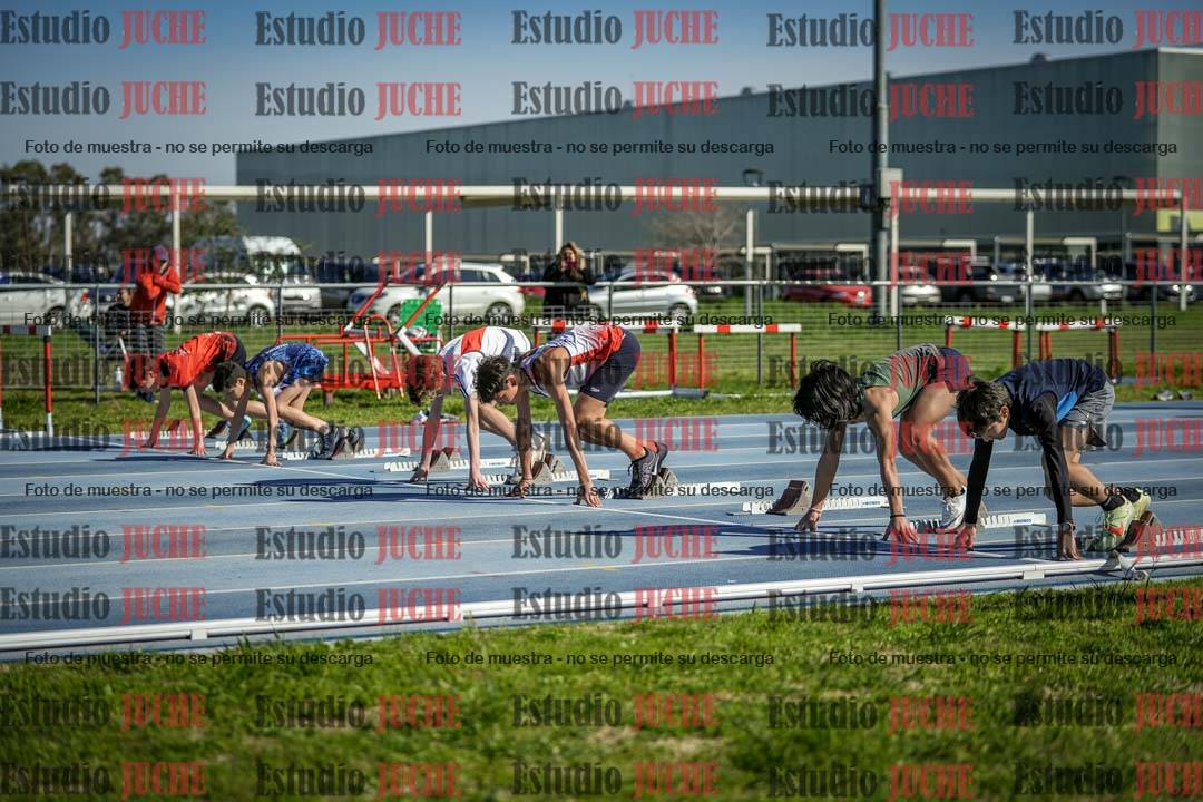 Fotos de los 80 m llanos de varones - U14