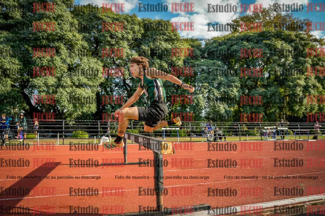 Fotos de los 2000 m con obstáculos de varones
