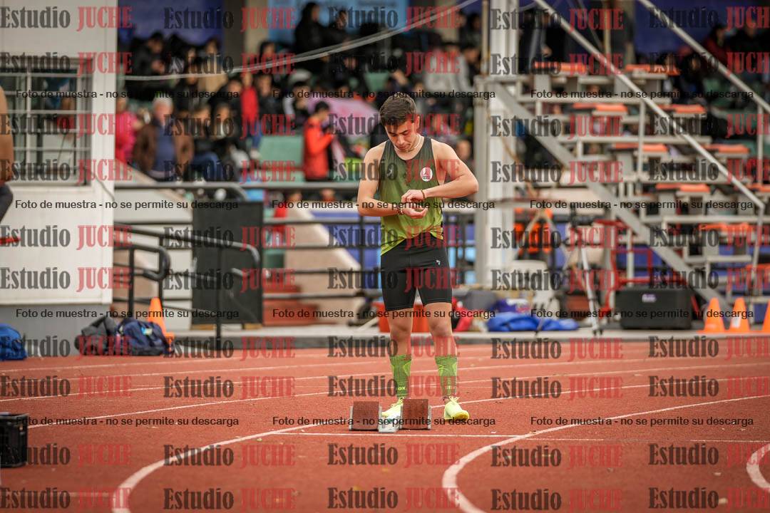 Fotos de los 400 m con vallas de varones