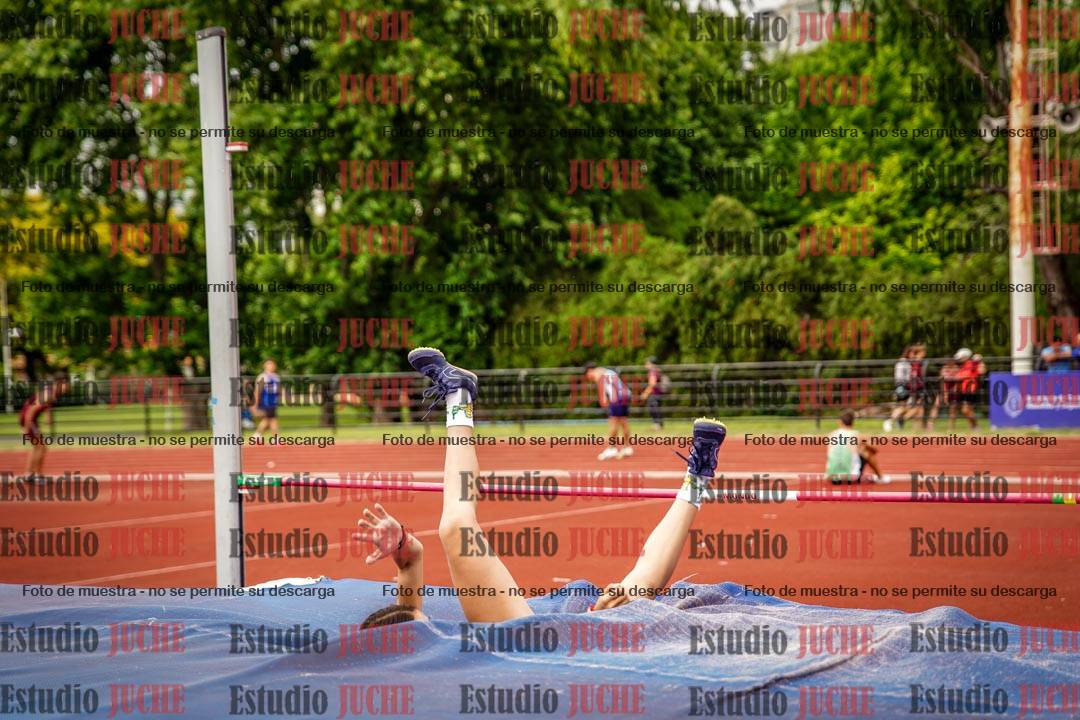 Fotos del salto en alto de mujeres