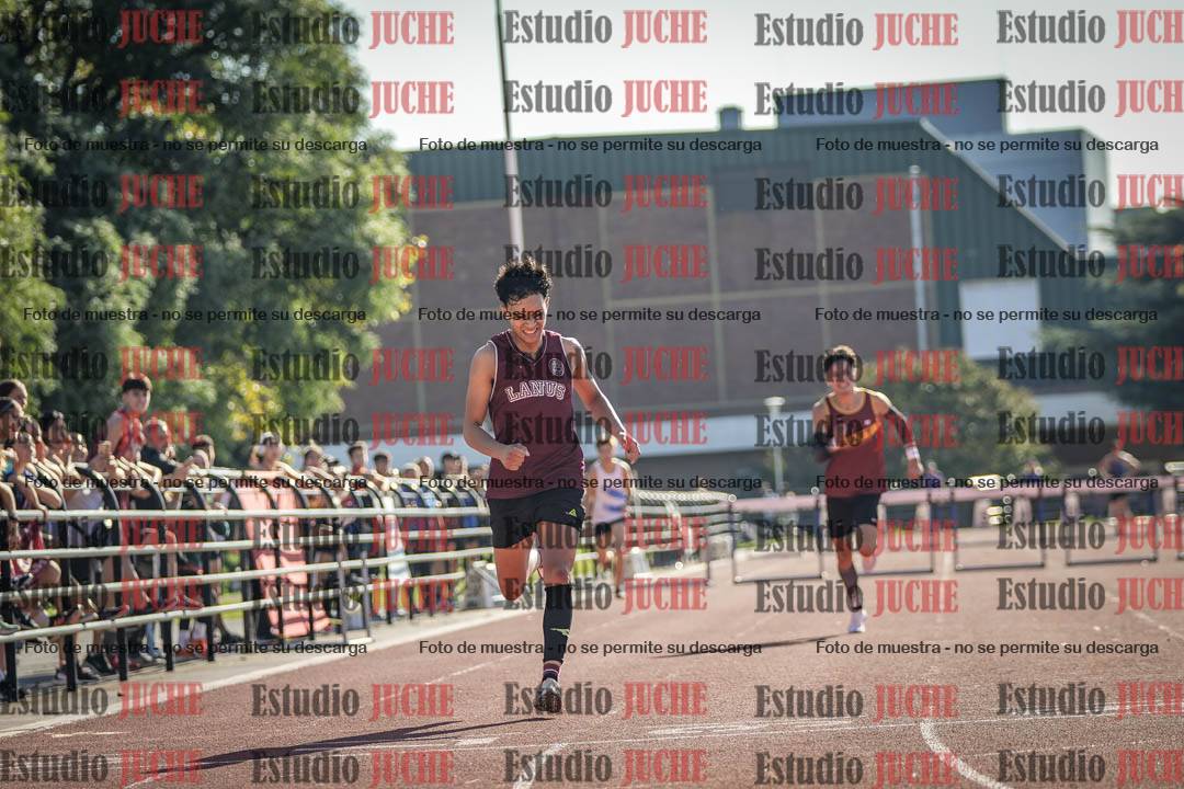 Fotos de los 400 m con vallas de varones