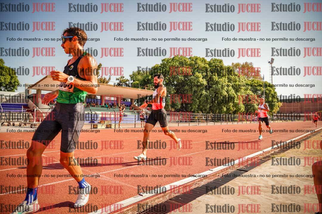 Fotos de los 3000 m llanos de varones
