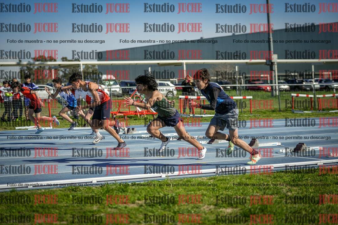 Fotos de los 80 m llanos de varones - U14
