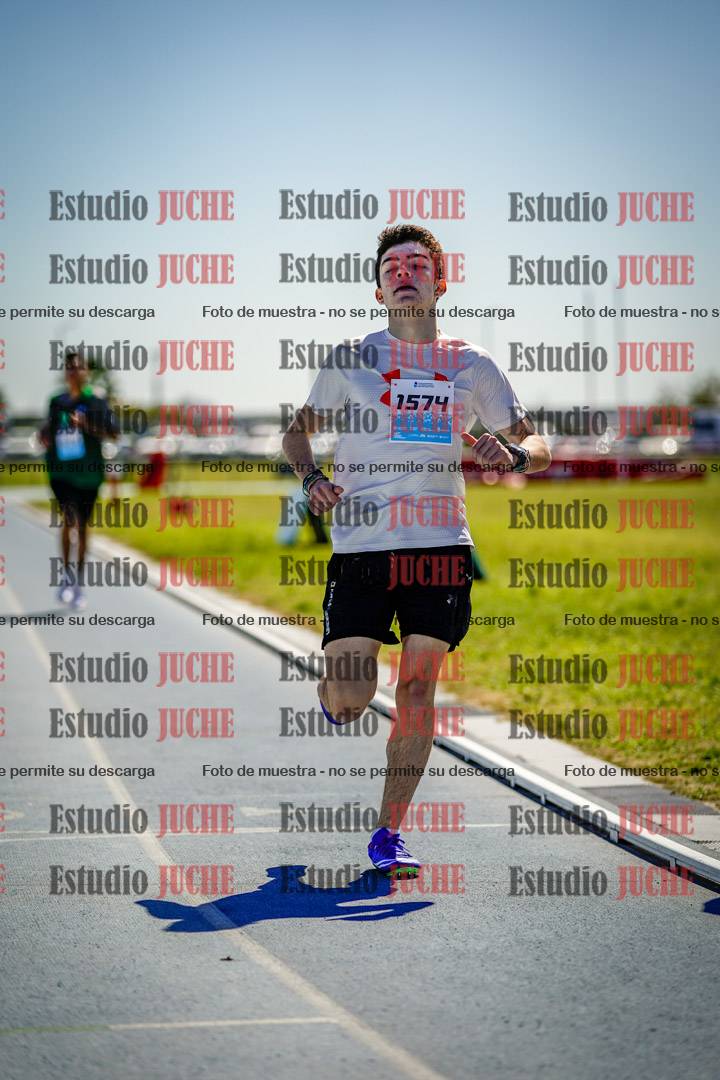 Fotos de los 600 m llanos de varones