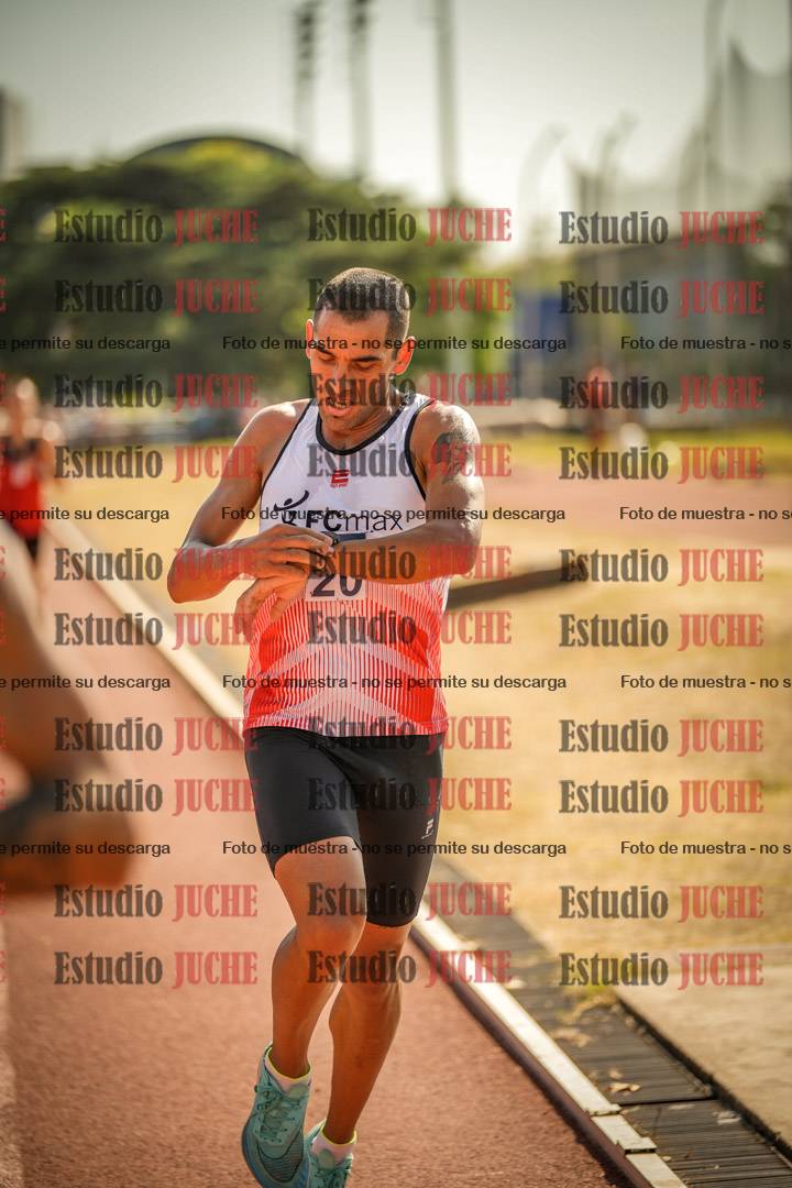 Fotos de los 3000 m llanos de varones