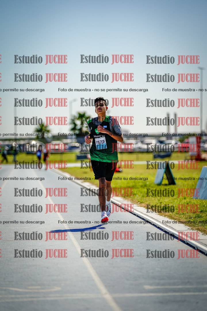 Fotos de los 600 m llanos de varones