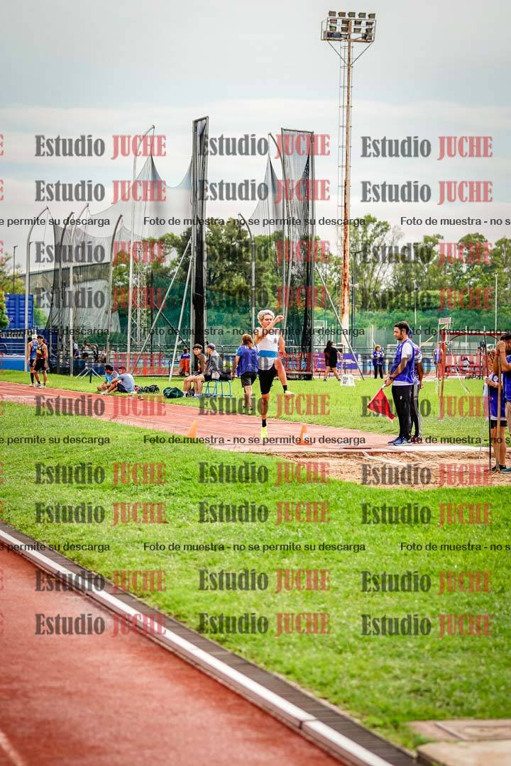 Fotos del salto en largo de varones