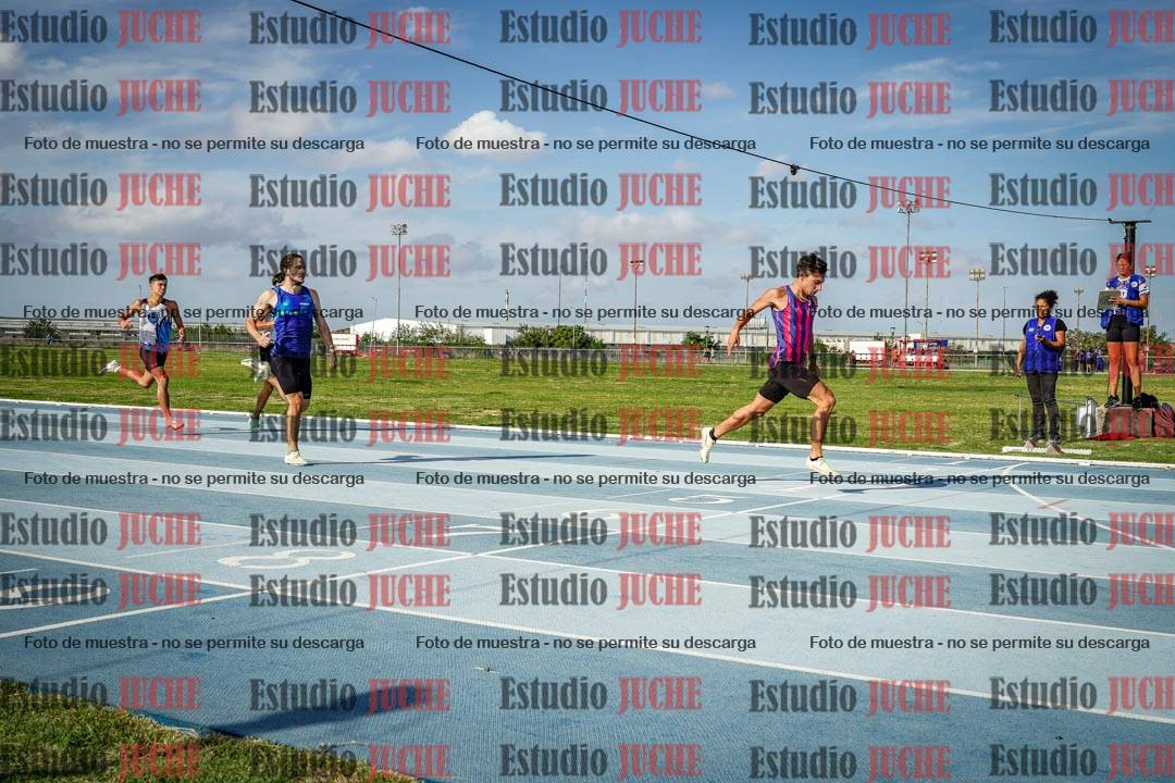 Fotos de los 400 m llanos de varones