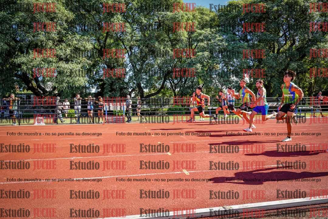 Fotos de los 100 m llanos de varones
