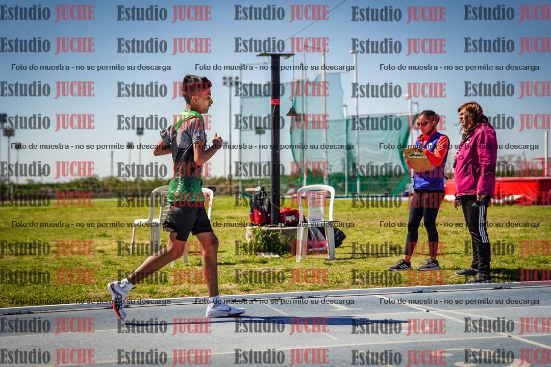 Fotos de los 600 m llanos de varones