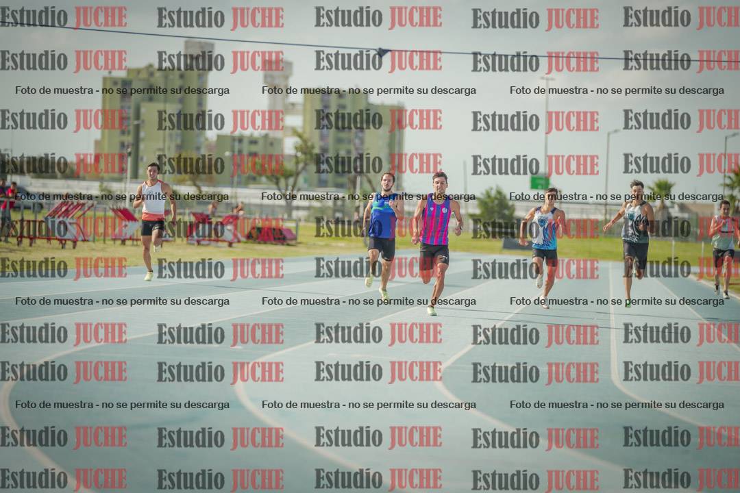 Fotos de los 400 m llanos de varones