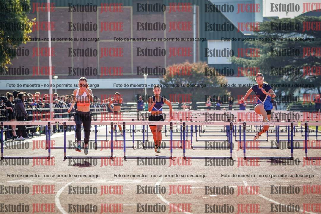 Fotos de los 100 m con vallas de mujeres