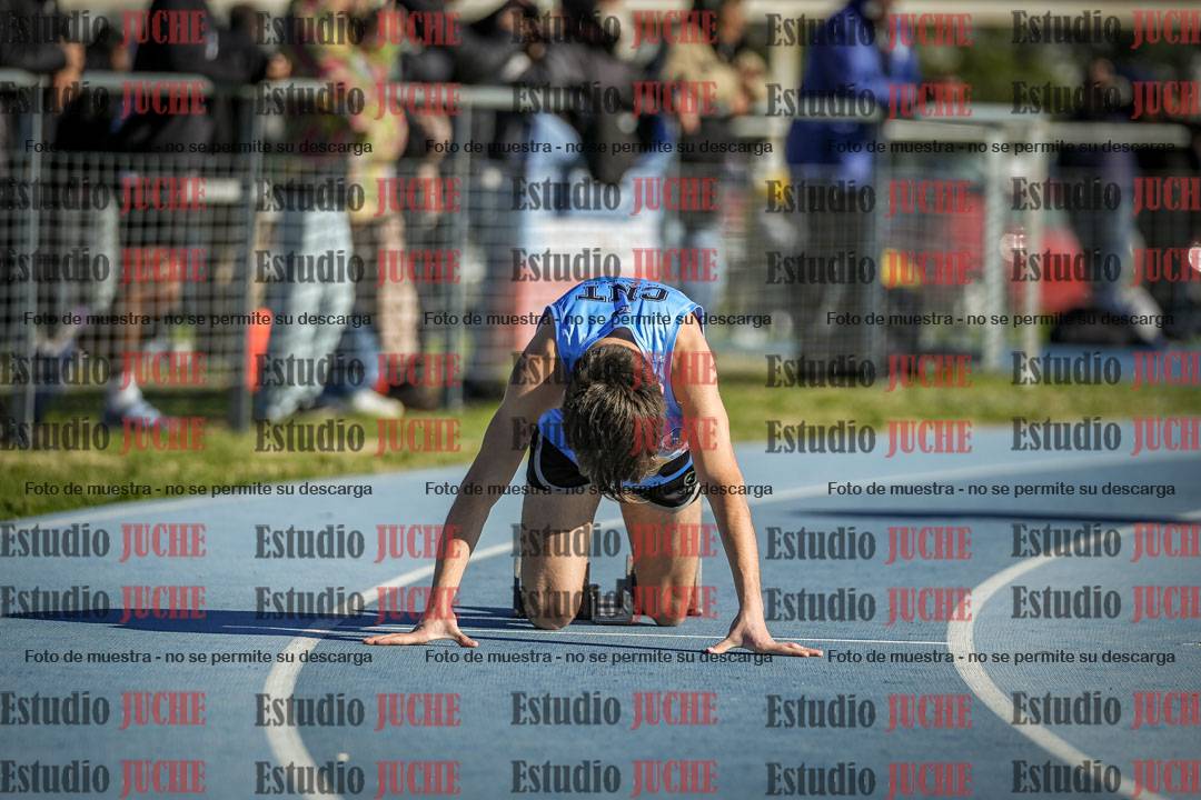 Fotos de los 400 m con vallas de varones