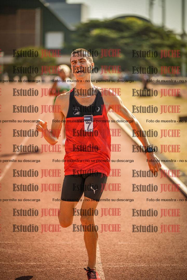 Fotos de los 3000 m llanos de varones