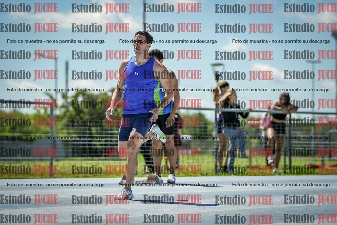Fotos de los 200 m llanos de varones