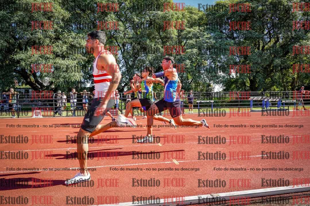 Fotos de los 100 m llanos de varones