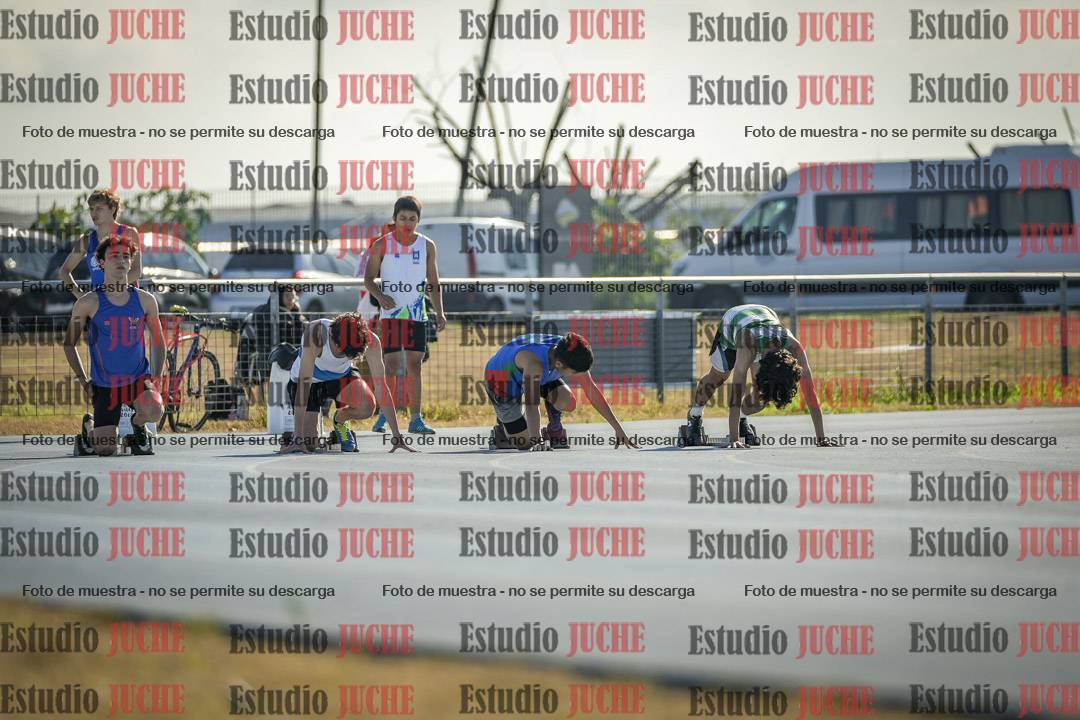 Fotos de los 100 m llanos de varones