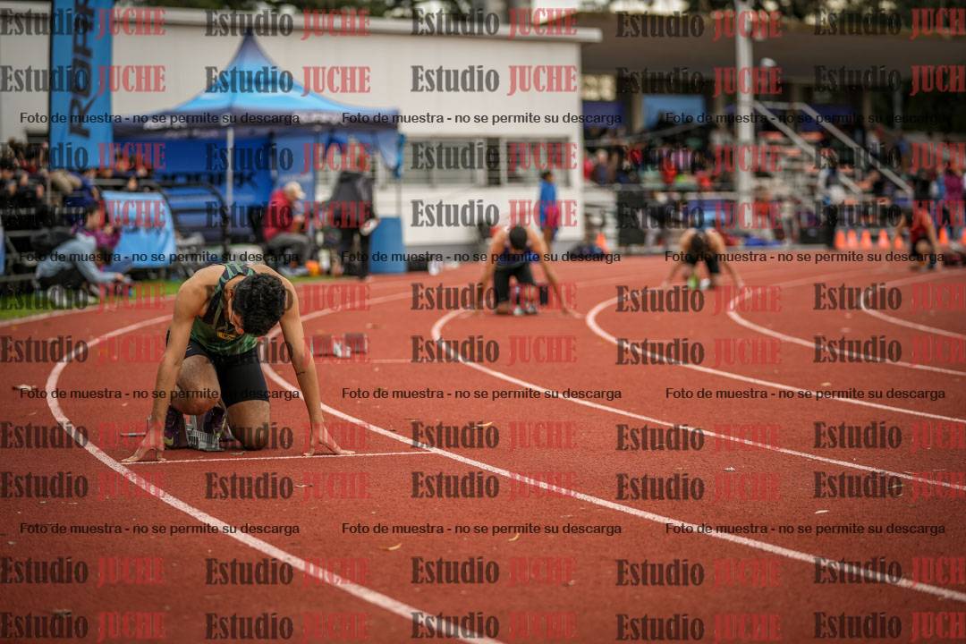 Fotos de los 400 m con vallas de varones