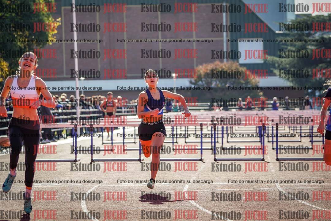 Fotos de los 100 m con vallas de mujeres