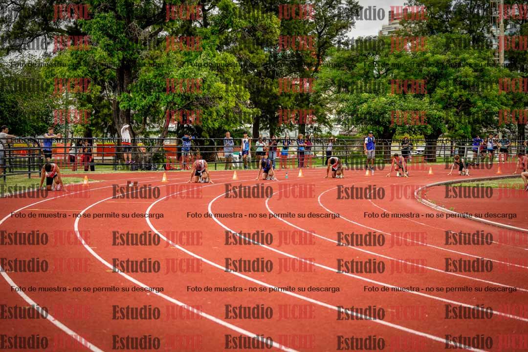 Fotos de los 200 m llanos de varones