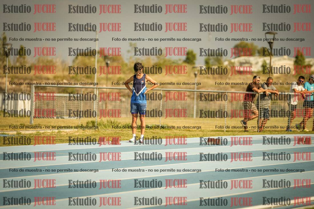 Fotos de los 300 m llanos de varones